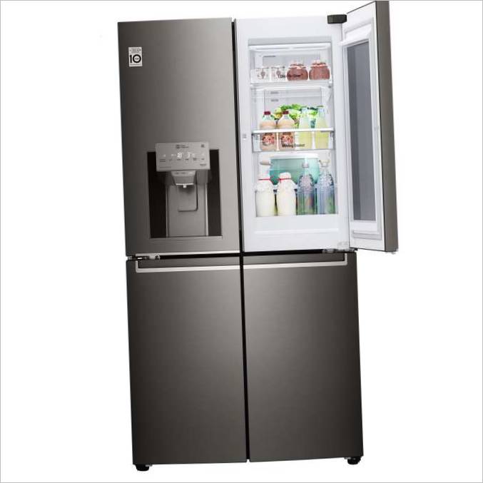 LG InstaView™ Door-in-Door® ouvert LG InstaView™ Door-in-Door® est ouvert