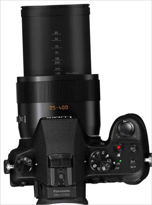 Panasonic Lumix DMC-FZ1000 : Vue de dessus avec l'objectif en position extrême téléobjectif