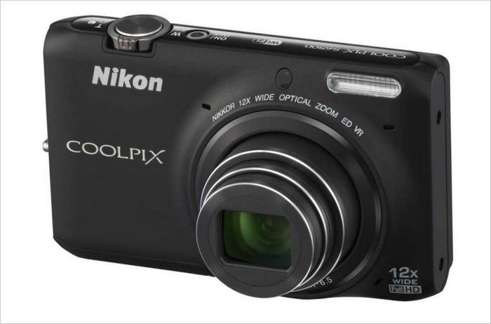 Modèle d'appareil photo compact Nikon S6500