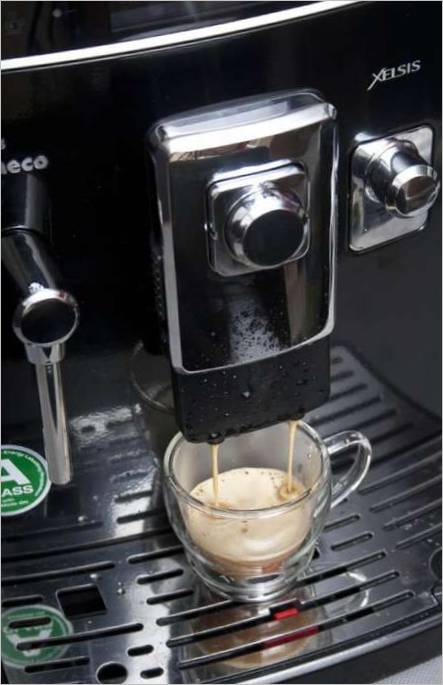 Machine à café automatique Philips Saeco HD 8944