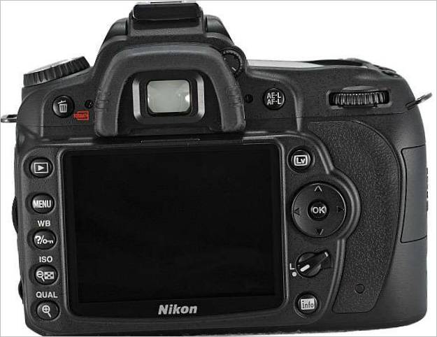 Nikon D90 SLR