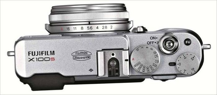 FUJIFILM FinePix X100S compact camera bottom view