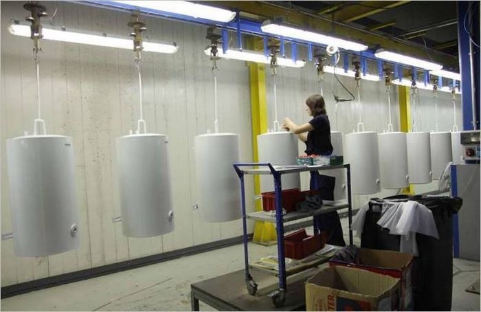 L'usine d'Ariston : les chauffe-eau ont un aspect commercial