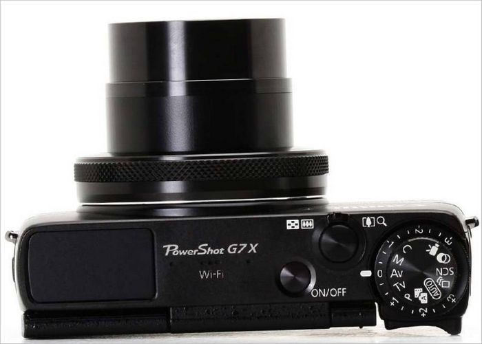 Canon PowerShot G7 X : Vue de dessus avec l'objectif sorti
