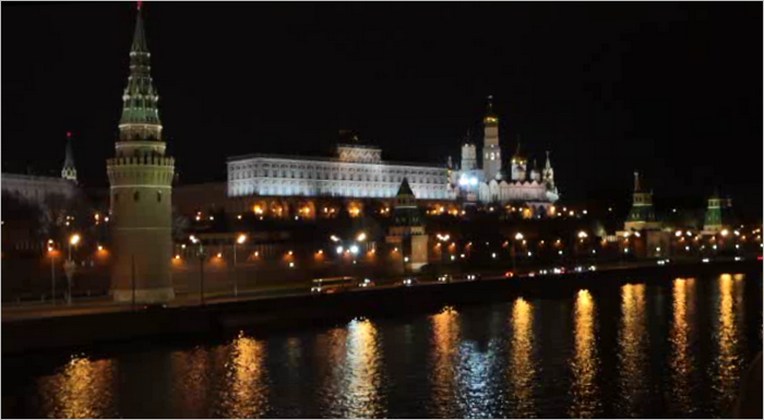 Kremlin. Vidéo de nuit Sony Cyber-Shot DSC-RX100 M3 : bonnes couleurs, mais incertitude lors de la mise au point