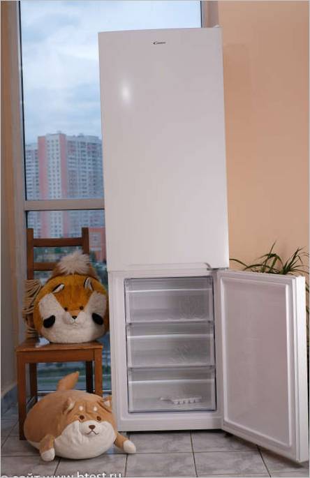 Réfrigérateur-congélateur Candy CCRN6200W Candy CCRN6200W réfrigérateur-congélateur