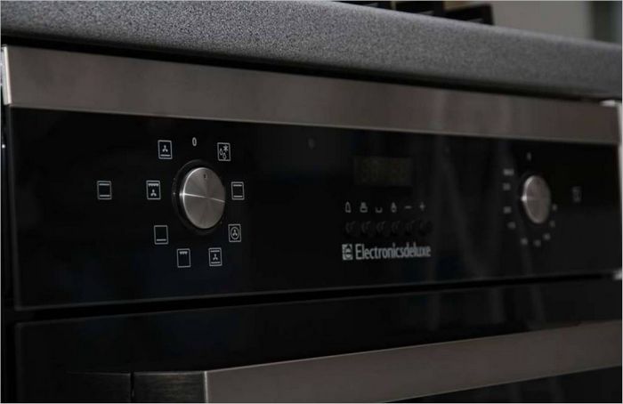 Électroniquedeluxe 3 appareils intégrés