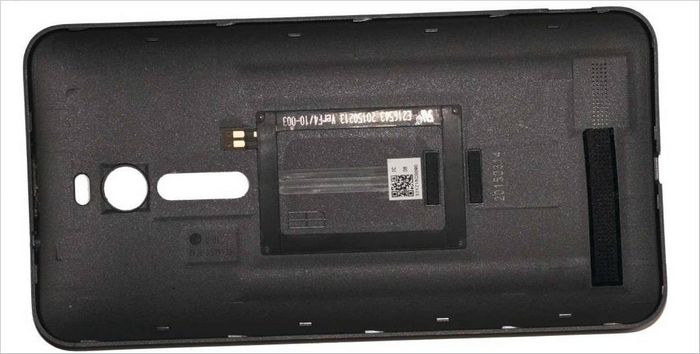 ASUS ZenFone 2 sans couverture ASUS ZenFone 2 sans la couverture
